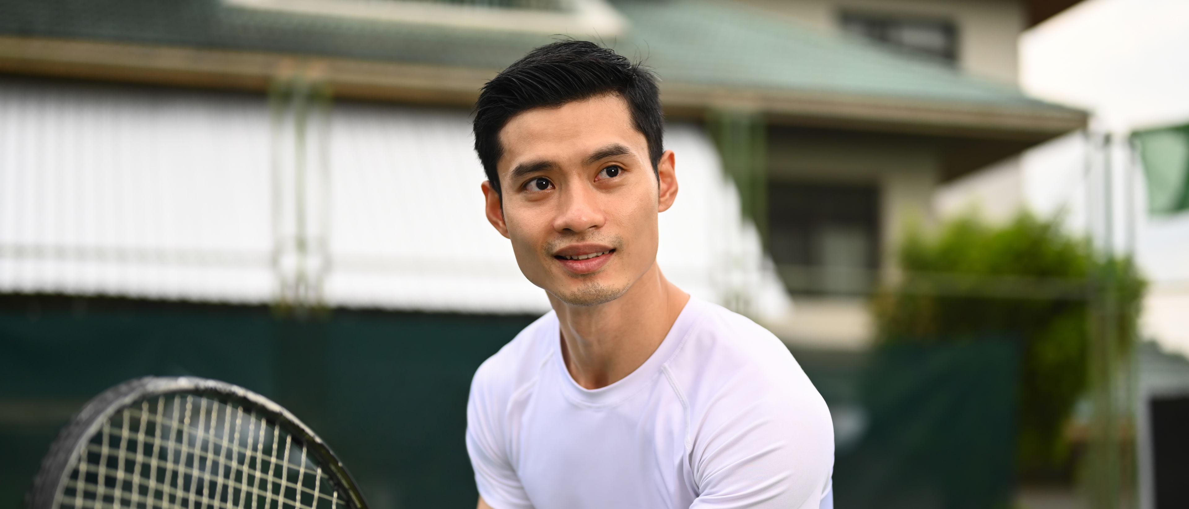 Man playing tennis