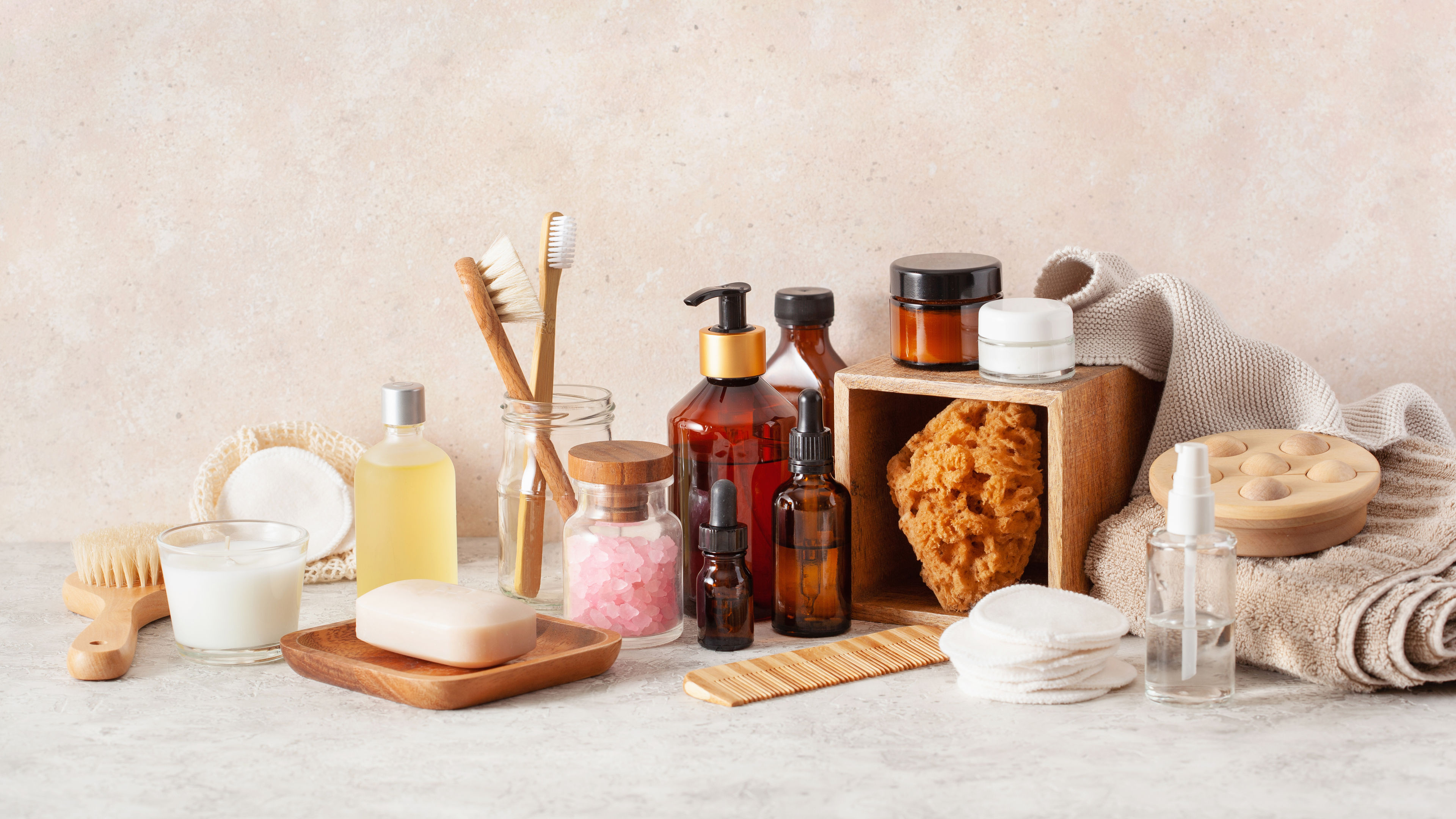 منتجات مستحضرات التجميل الطبيعية