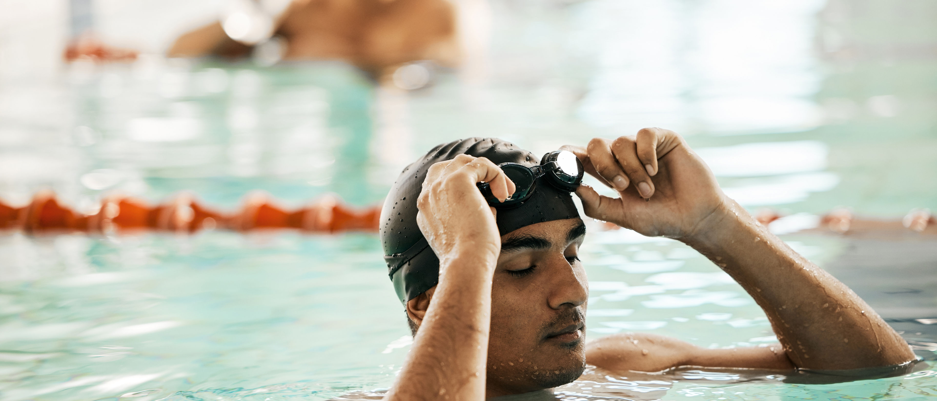 Man swimming at the swimming pool